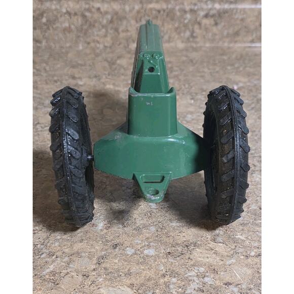 1950s Oliver Green Farm Tractor Vintage Die-Cast Lansing Iowa Slik-Toys - Picture 4 of 8